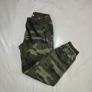TNA women’s camo pants